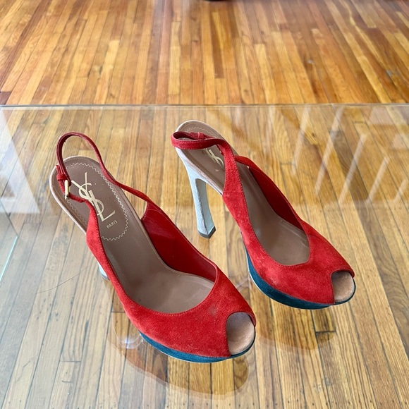 Yves Saint Laurent (YSL) size 38, needs some TLC. Classic shoe 👠 - Picture 2 of 6